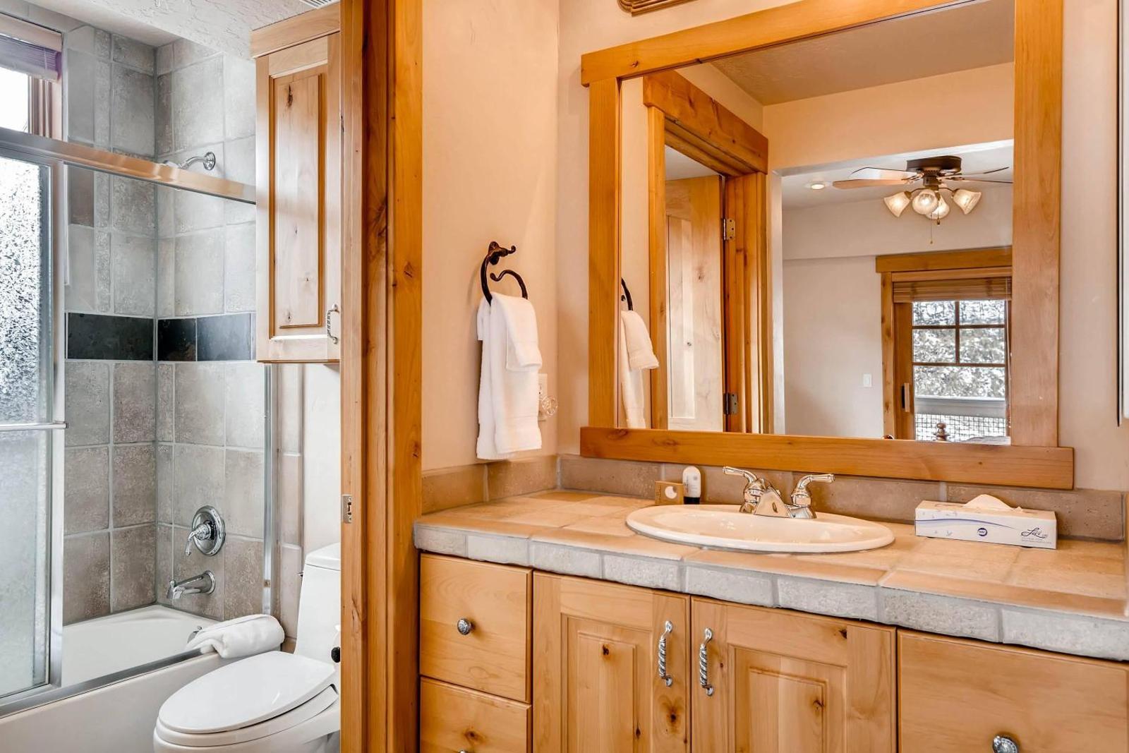 Town Pointe by Park City Lodging Main image 2